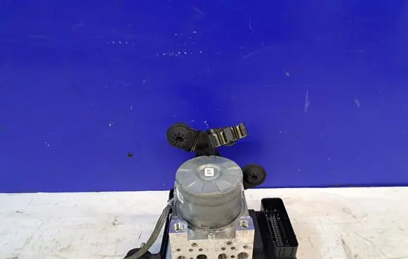 Volvo XC60 ABS Pump 32214803 32214772