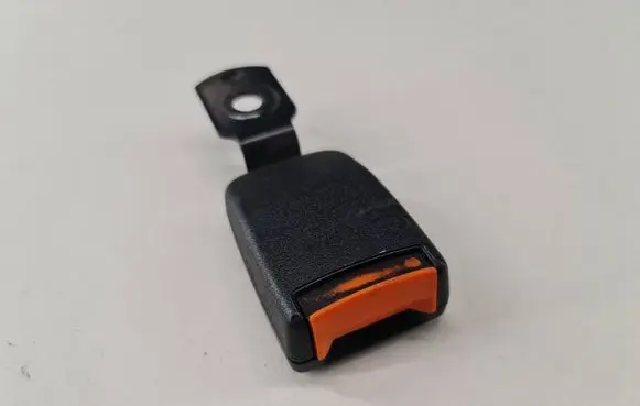 Seat Alhambra (Mk1) Rear seatbelt buckle