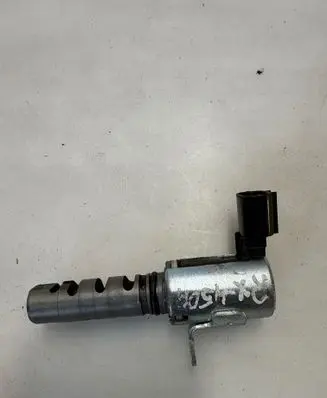 Lexus RX 450H Valve oil control 331030