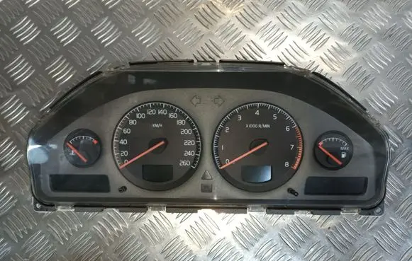 Volvo S60 Speedometer (instrument cluster) 160603167
