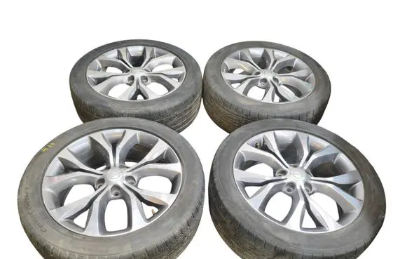 Chrysler Pacifica R20 alloy rim 5RJ49TRMAB