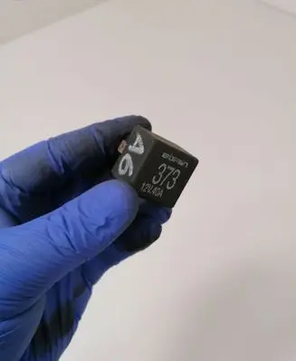 Volkswagen PASSAT B6 Other relay 8D0951253A