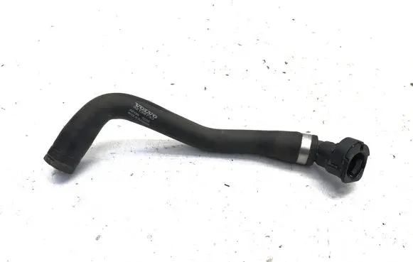 Volvo XC40 Engine coolant pipe/hose 32138733