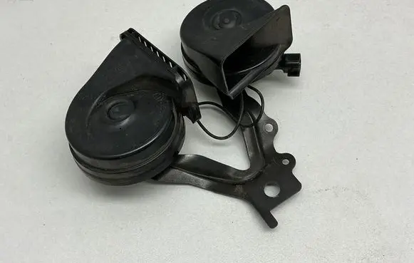 Chrysler Pacifica Horn signal AM80SX 2V000 00240720
