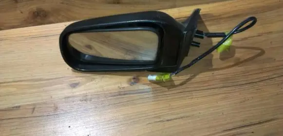 Nissan Prairie Front door electric wing mirror e130187357
