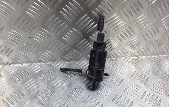 Nissan Note (E11) Windscreen/windshield washer pump