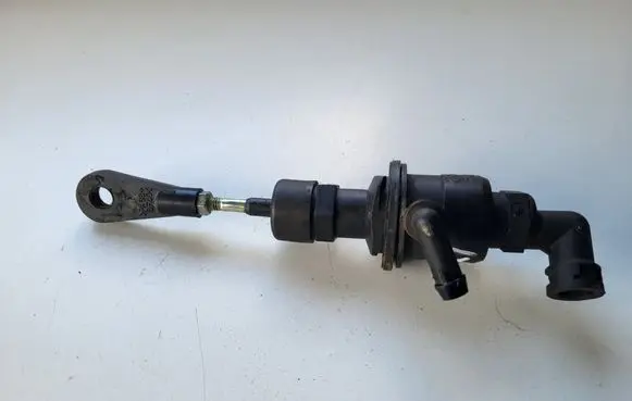 Hyundai ix35 Clutch slave cylinder 