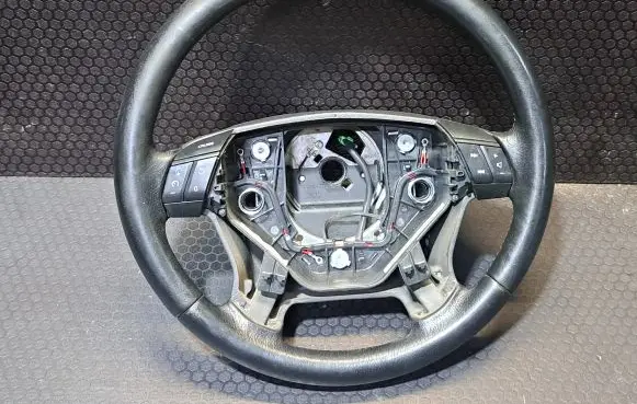 Volvo XC90 Steering wheel 8666891