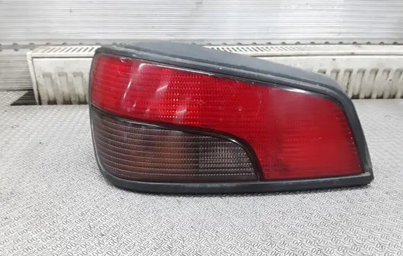 Peugeot 306 Rear/tail lights E291077