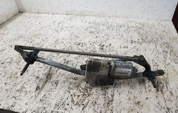 Audi A5 8T 8F Front wiper linkage 8T1955119