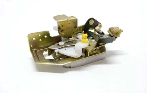 Chevrolet Spark Rear door lock 