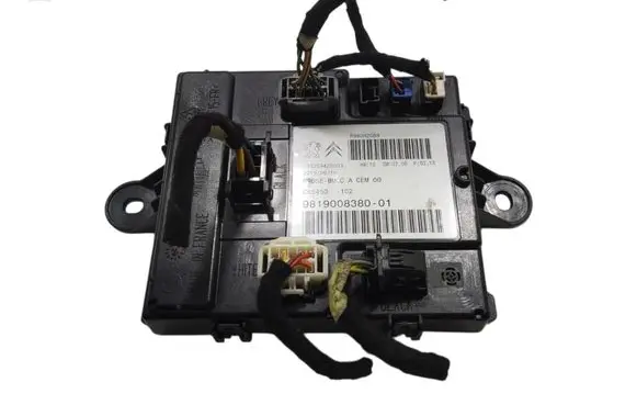 Peugeot 508 II Tailgate/trunk control unit/module 9819008380