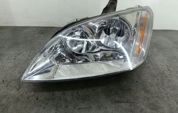 Ford Focus C-MAX Headlight/headlamp 084311158LDEPO