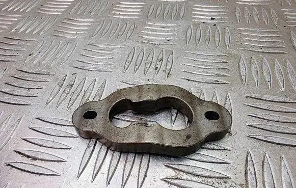 Mazda 6 Fuel Injector clamp holder 