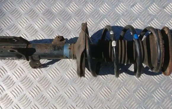 Toyota Avensis T250 Front shock absorber/damper 4813105820 4851009G40