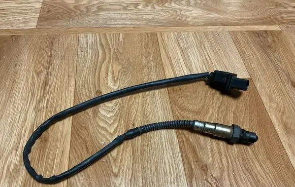 Volkswagen PASSAT B6 Lambda probe sensor 03G906262 0281004042 1928404