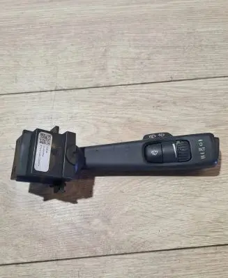 Volvo V70 Wiper control stalk 31264354