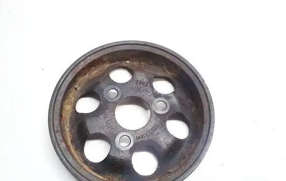 Volkswagen PASSAT B5.5 Power steering pump pulley 058145255e