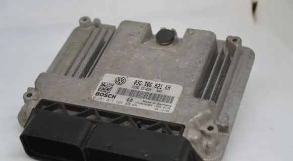 Volkswagen Jetta V Engine control unit/module 03G906021KH 0281013226