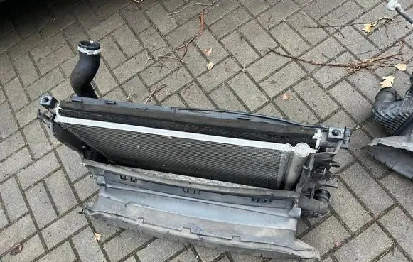 Volvo V40 Radiator set 