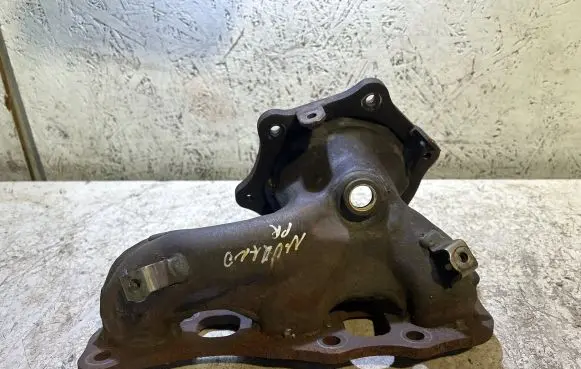 Nissan Murano Z51 Exhaust manifold