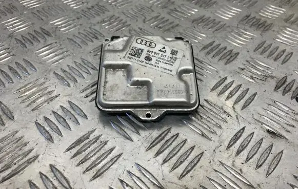 Headlight ballast module Xenon