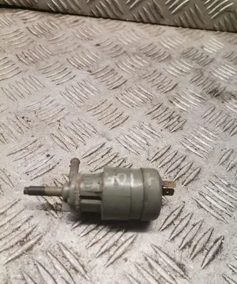 Audi 80 90 B3 Windscreen/windshield washer pump 171955651