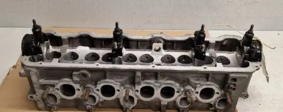 Volkswagen Transporter - Caravelle T4 Engine head 