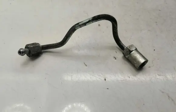 Toyota Corolla Verso AR10 Fuel injector supply line/pipe 237010R010