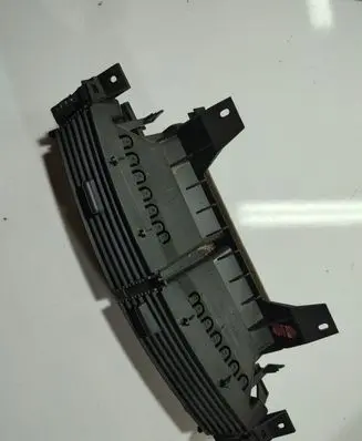 Dash center air vent grill