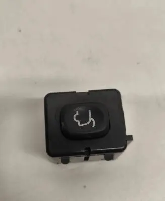 Jeep Grand Cherokee Tailgate/boot open switch button 04602751AA 12861261 126122400335