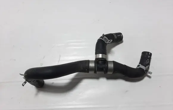 Volvo XC40 Engine coolant pipe/hose 32249387