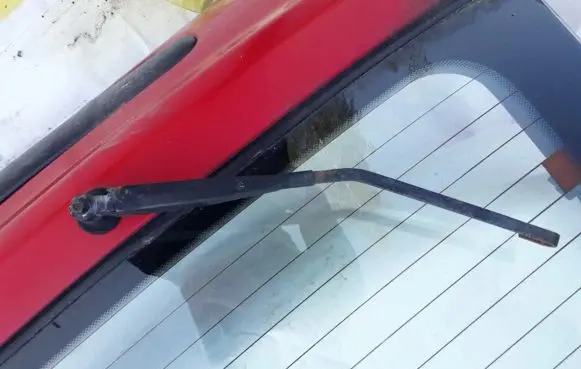 Mazda 323 Rear wiper blade arm