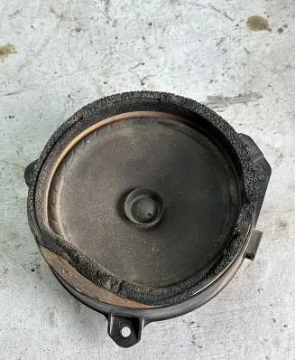 Subaru Outback Front door speaker 86301
