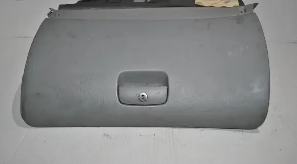Volkswagen PASSAT B5.5 Glove box 3B1857101