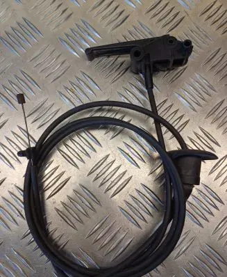 Engine bonnet (hood) release handle