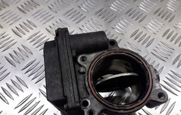Audi A6 S6 C6 4F Throttle body valve 4E0145950H