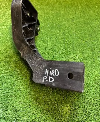 KIA Niro Front bumper mounting bracket 64127AT000