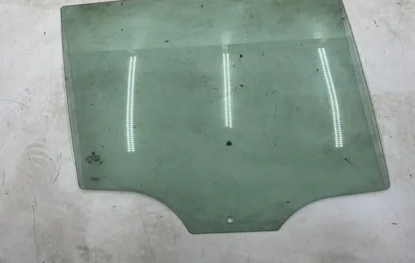 Volkswagen Golf VII Rear door window glass 43R00048
