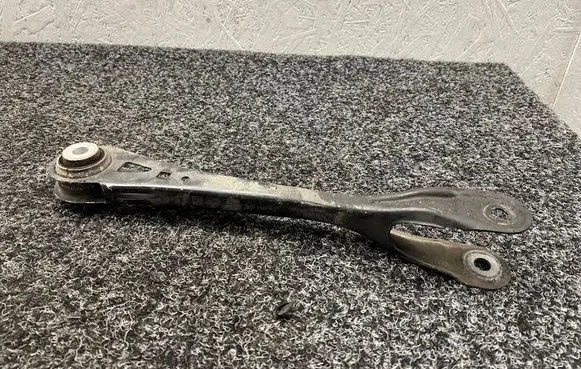 BMW 5 G30 G31 Rear control arm 6861114 33326861114