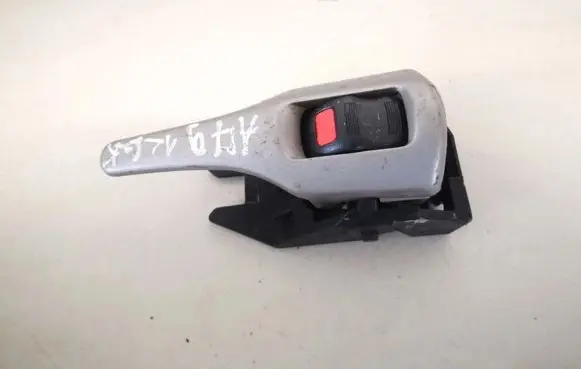 Toyota Urban Cruiser (XP110) Rear door interior handle