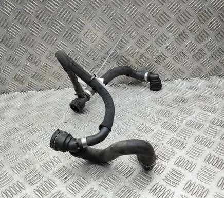 Mercedes-Benz E W238 Engine coolant pipe/hose A2135010202