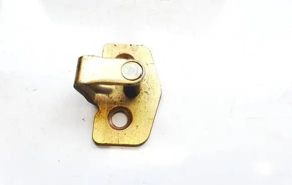 Opel Astra G Front door lock loop/hook striker