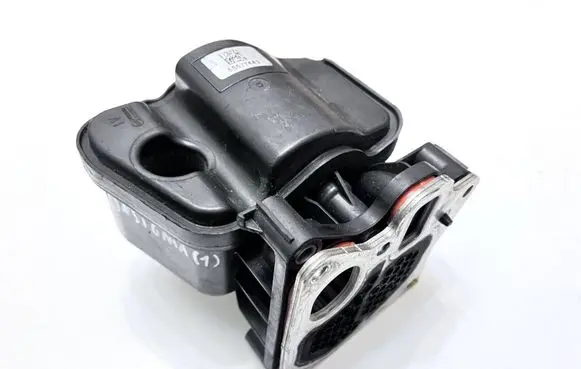 Opel Insignia A EGR valve 55577443 0705592