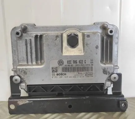 Volkswagen PASSAT B6 Engine control unit/module 03C906022G 0261201928 03C906022J
