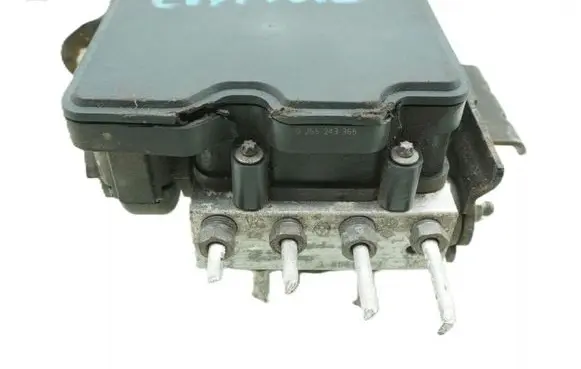 Renault Captur ABS Pump 476608644R