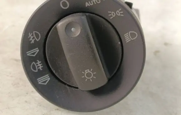 Light switch