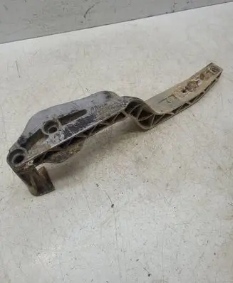 Audi 80 90 S2 B4 Rear differential/diff mount bracket 8A0599289