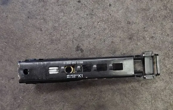 Mercedes-Benz A W168 Seat belt adjustment rail 2028600188 566232014 560446504A