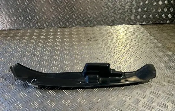 Volvo XC90 Fender end trim 31353952
